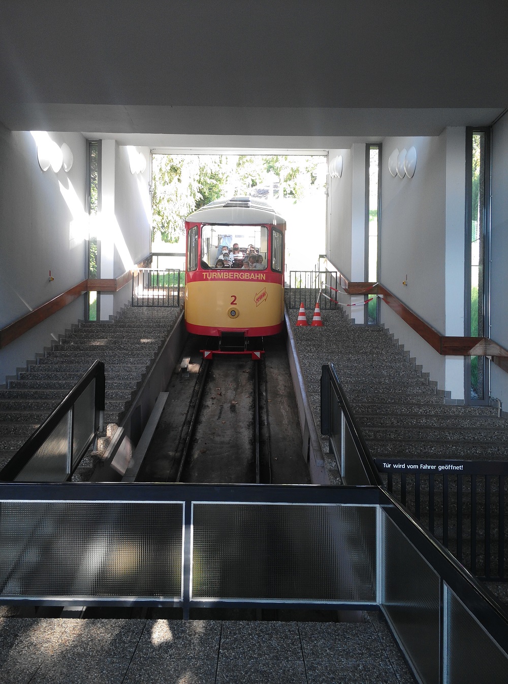 arrive station d'aval